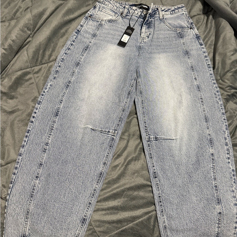 Fashion Nova Light Wash Barrel Jeans
